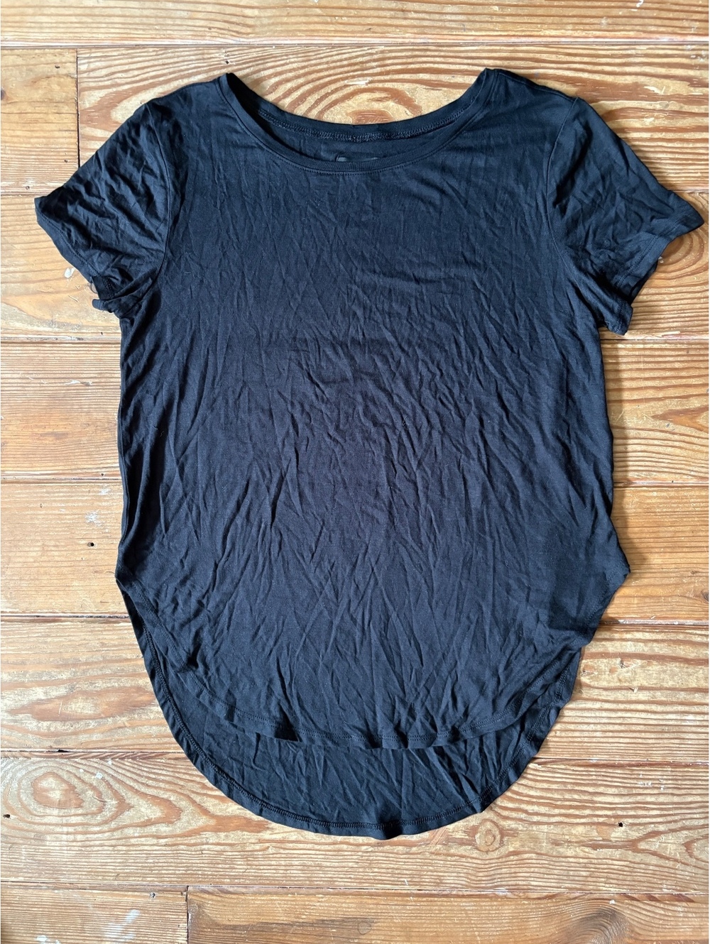 Halogen Black Short Sleeve Tee XS Rayon Blend Hi-Low Hem Stretch Basic Top